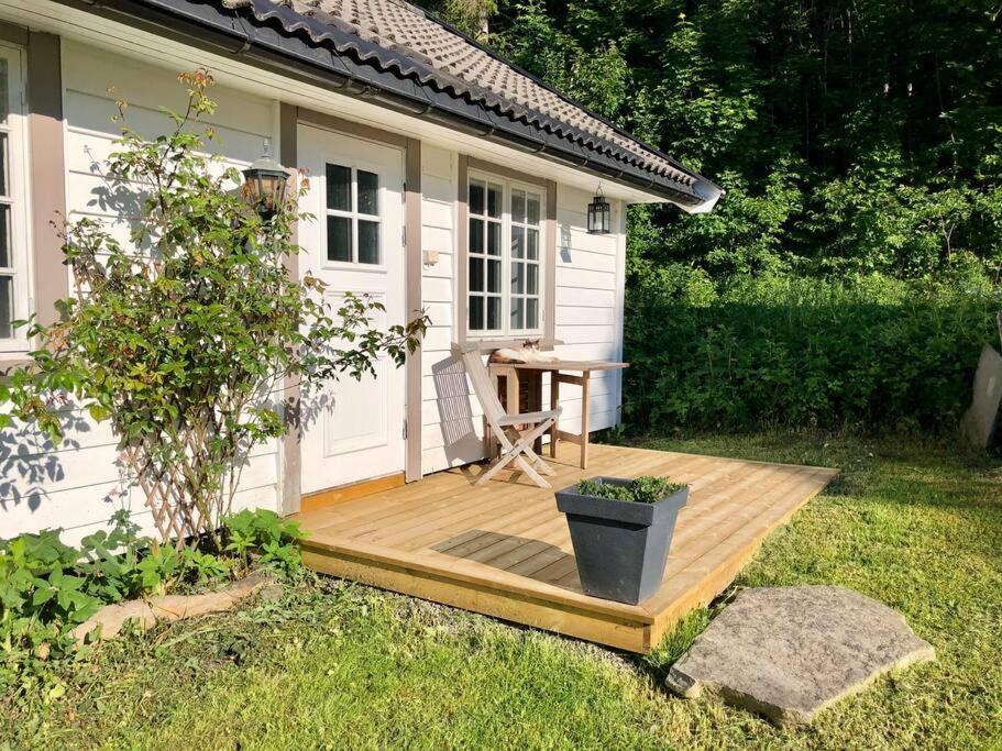 Idyllic Small Farm Appartment 톤스버그 외부 사진