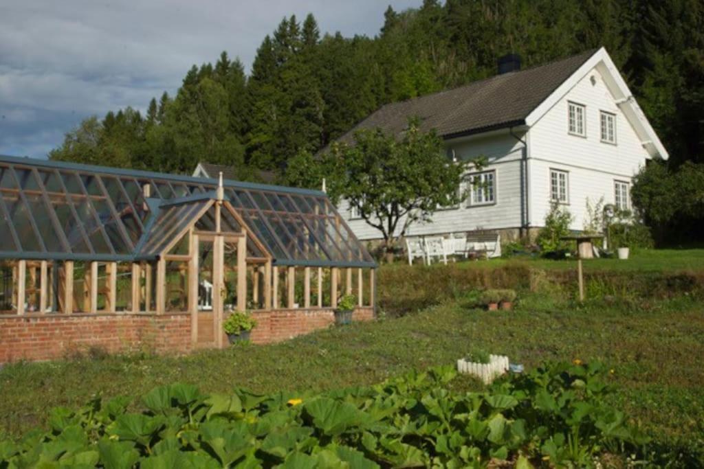 Idyllic Small Farm Appartment 톤스버그 외부 사진